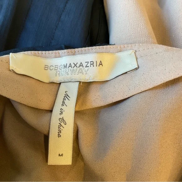 SOLD - BGBC Maxazira Runway pleaded dress, sleeveless, taupe, navy and red, Sz M - Picture 13 of 16